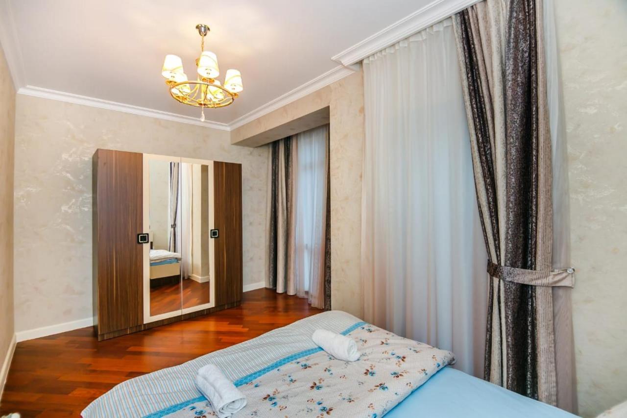 Lux Family Apartment In City Center Μπακού Εξωτερικό φωτογραφία