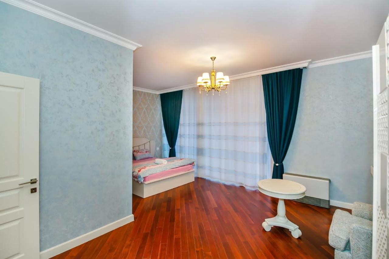 Lux Family Apartment In City Center Μπακού Εξωτερικό φωτογραφία