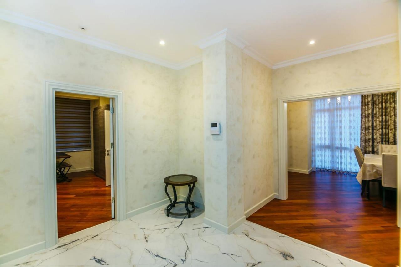 Lux Family Apartment In City Center Μπακού Εξωτερικό φωτογραφία