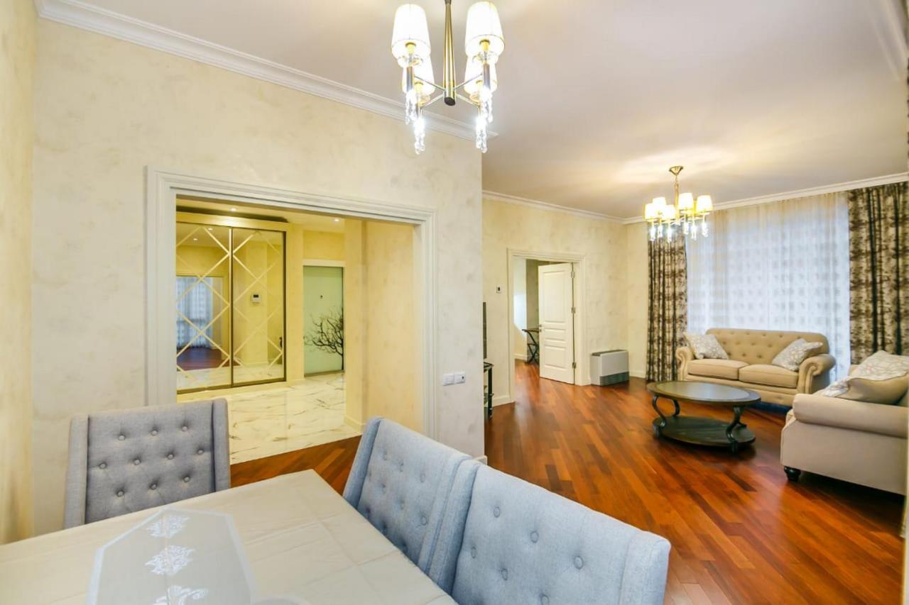 Lux Family Apartment In City Center Μπακού Εξωτερικό φωτογραφία