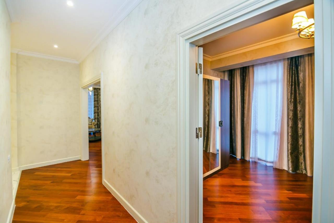 Lux Family Apartment In City Center Μπακού Εξωτερικό φωτογραφία