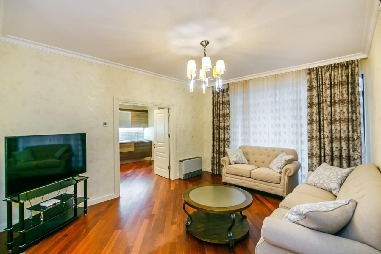 Lux Family Apartment In City Center Μπακού Εξωτερικό φωτογραφία